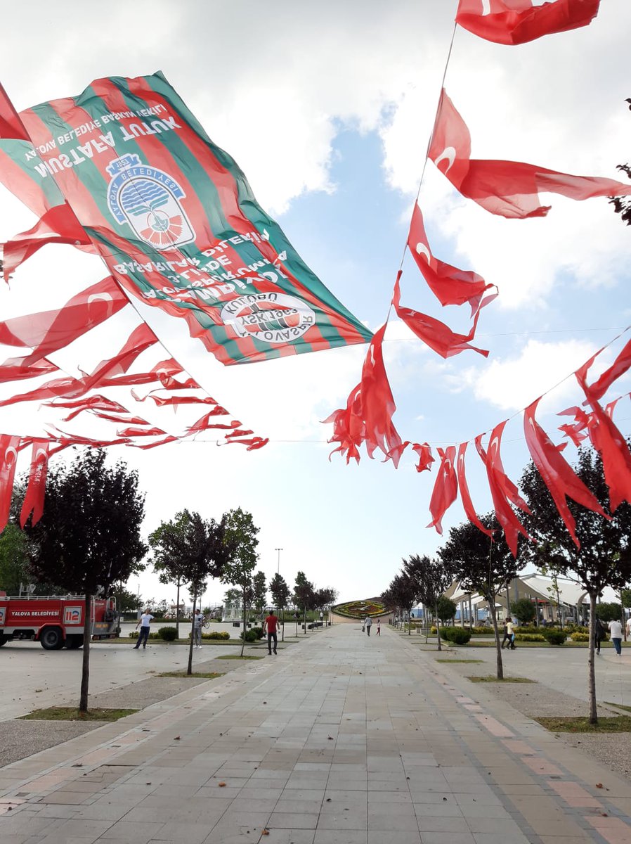 Biz Bu Şehri Yürekten Sevdik  #ŞampiyonYalovaspor 💚❤