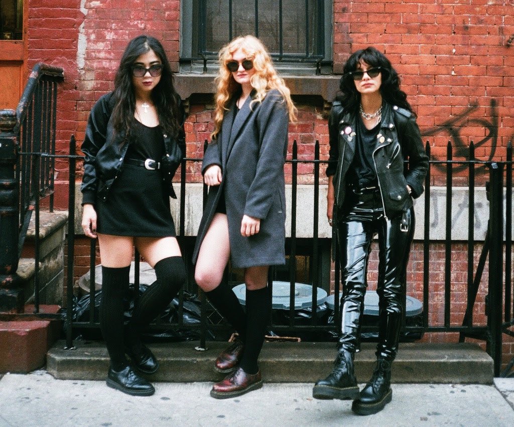 ~L.A. WITCH~From Los Angeles, CA