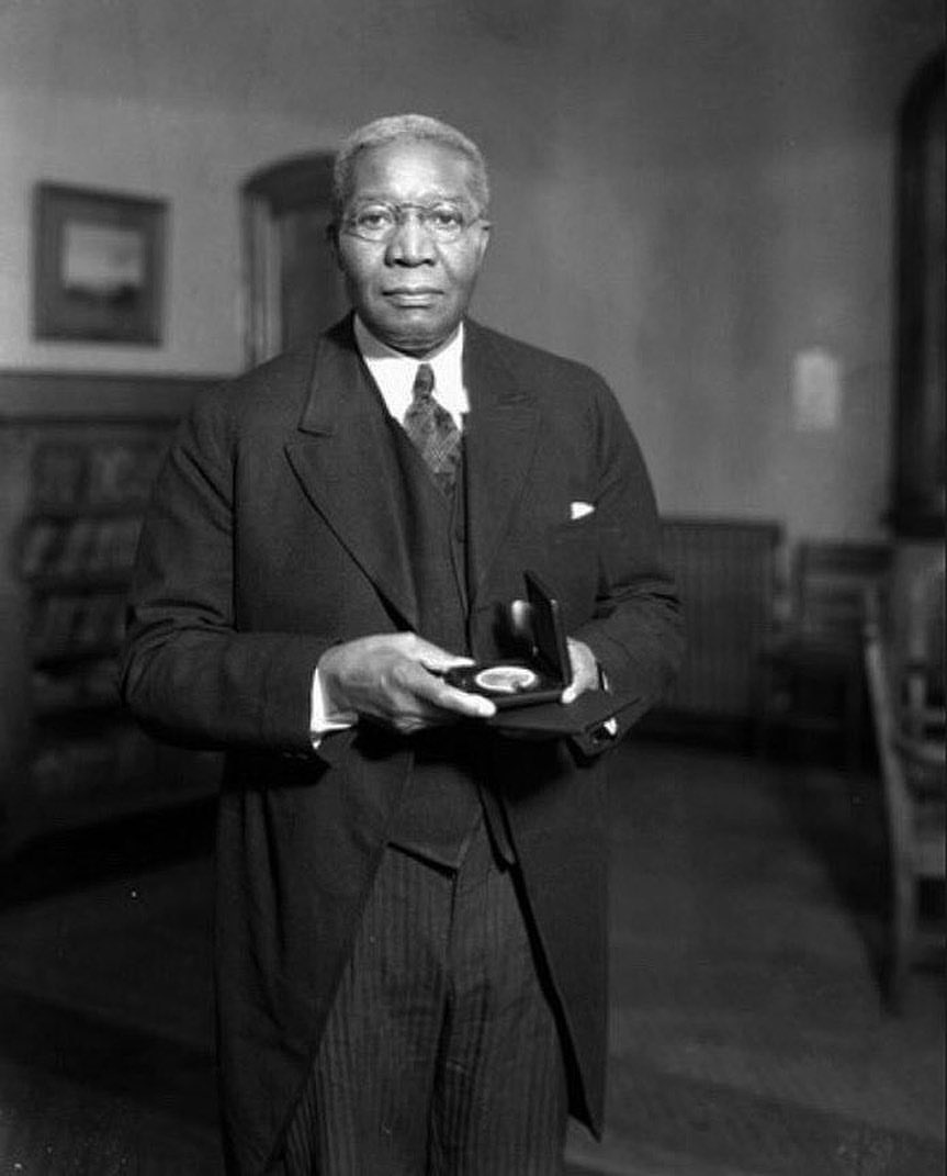 #103: R.R Moton (Part 1)Moton was the 2 President of Tuskegee & while he was there, he initiated the construction of the 1st black Veterans hospital in America which is where the Syphilis experiment happened that he too, signed off on.He was also hired to spy on Marcus Garvey