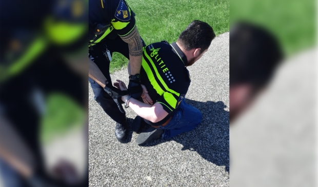 Politie houdt nepagent aan na poging oplichting te Walsoorden -..