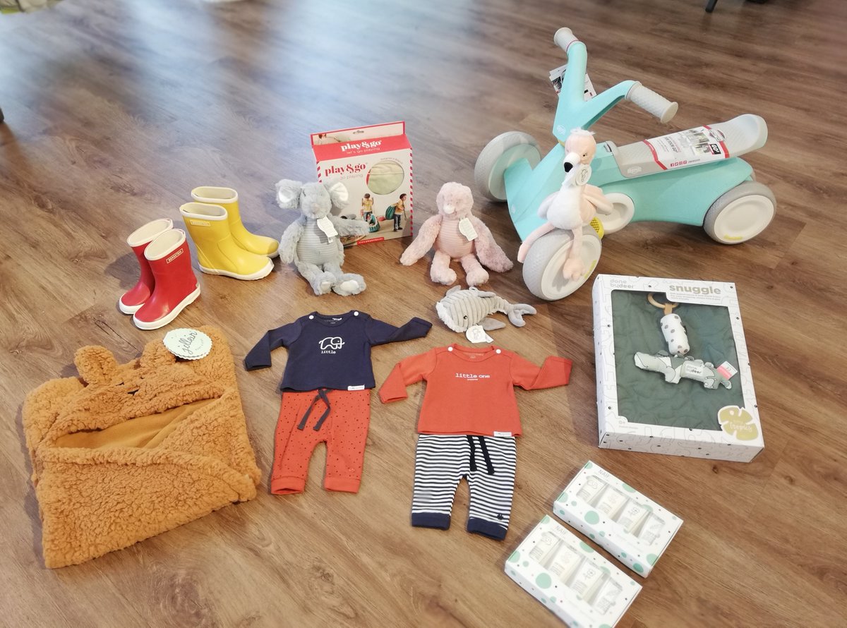 VanderveenAssen's tweet photo. Pure Joys is a.s. zaterdag jarig en trakteert! Bij besteding van elke €10,- ontvang je een lot en maak je daarmee kans op leuke prijzen! #babyspullen #winnen #winkelen #Assen https://t.co/Pkb9BdlgqT