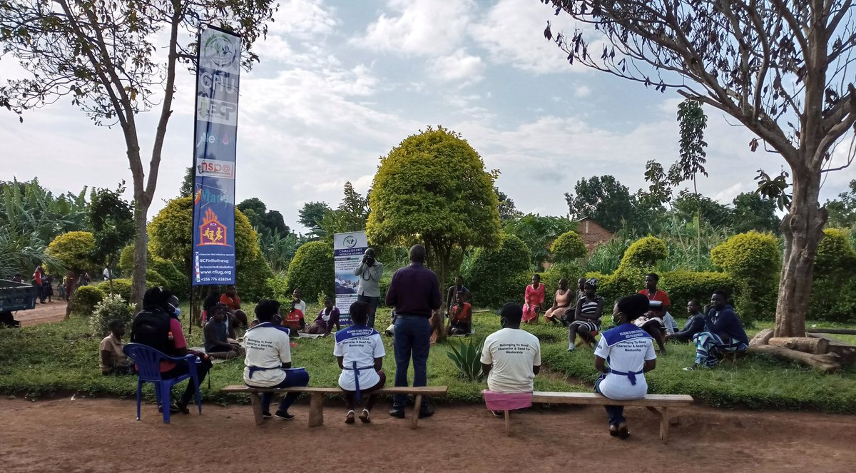 CFinitiativeug's tweet photo. A Distribution center at Bukalasa LC 1 Village. Distributing Monthly supplies to girls and women to help them through their red times and manage their menstrual cycle.
#Menoh #menstrualhygiene #periods #PadThruCovid https://t.co/qjesKkxe1e