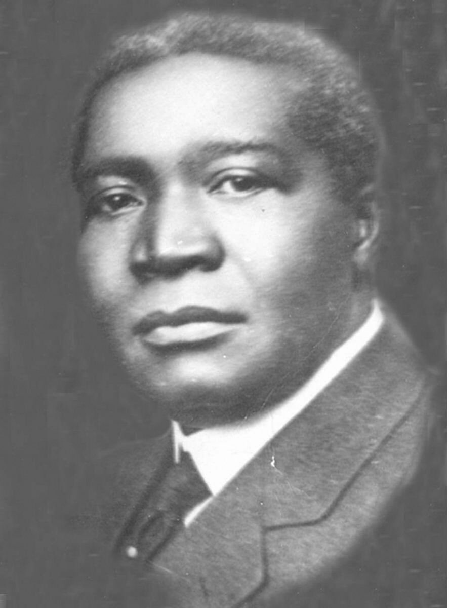 #104: R.R Moton (Part 2)Moton received a 5 million dollar loan from the government and this was said to be used to bid on land to keep Garvey out of Liberia. Moton was also used to investigate the Great Mississippi Flood of 1927 & told to keep the info he found, private.