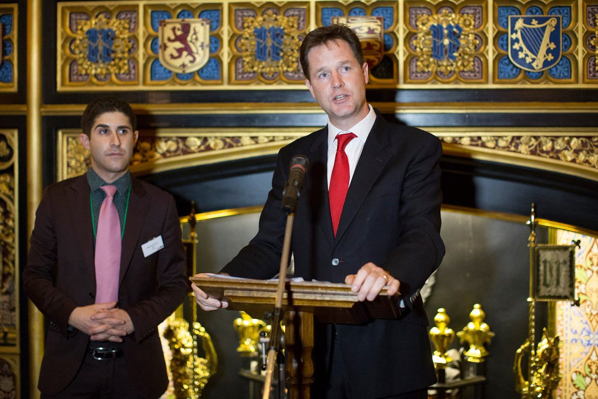 In 2014  @PinkNews held the first  #PinkNewsAwards at Speaker's House in Parliament. Our team had grown to about 5 people, ironically then based in the old Pink Paper office. (16/22)