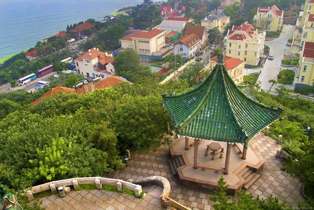 qingdaonese's tweet photo. Colorful Qingdao.
Huiquan Bay (汇泉湾) from Xiao Yu Shan (小鱼山).
Photo @AlexandraNosach https://t.co/kYa9c4IMC9