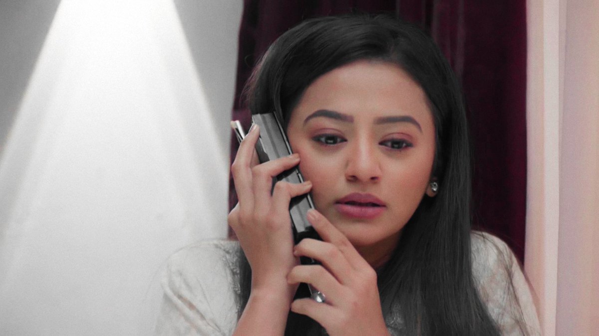 HellyShahCorner's tweet photo. “Crying is how your heart speaks, when your lips can't explain the pain you feel” 💔

~ anonymous

#IshqMeinMarjawan2 | #HellyShah https://t.co/d5gaN13tN7