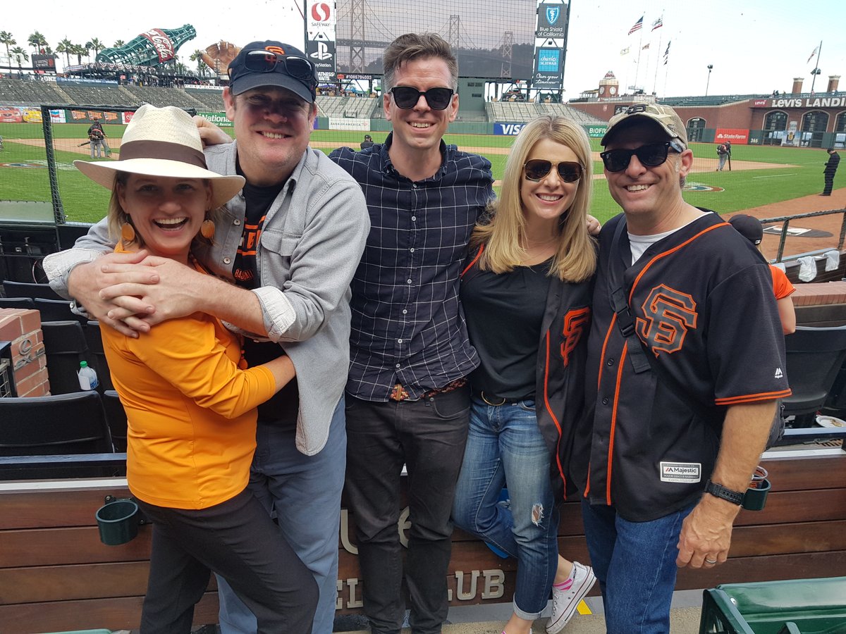 19/04/06MLB Ballpark 1/30 Oracle Park @SFGiants vs  @RaysBaseballGame 2 at Oracle.Painting from behind home plate with friends. A great day out in this ballpark in the heart of the city. Unknown to me I was filmed from the pressbox at work!  #MLB  #DiamondsOnCanvas  #AndyBrown