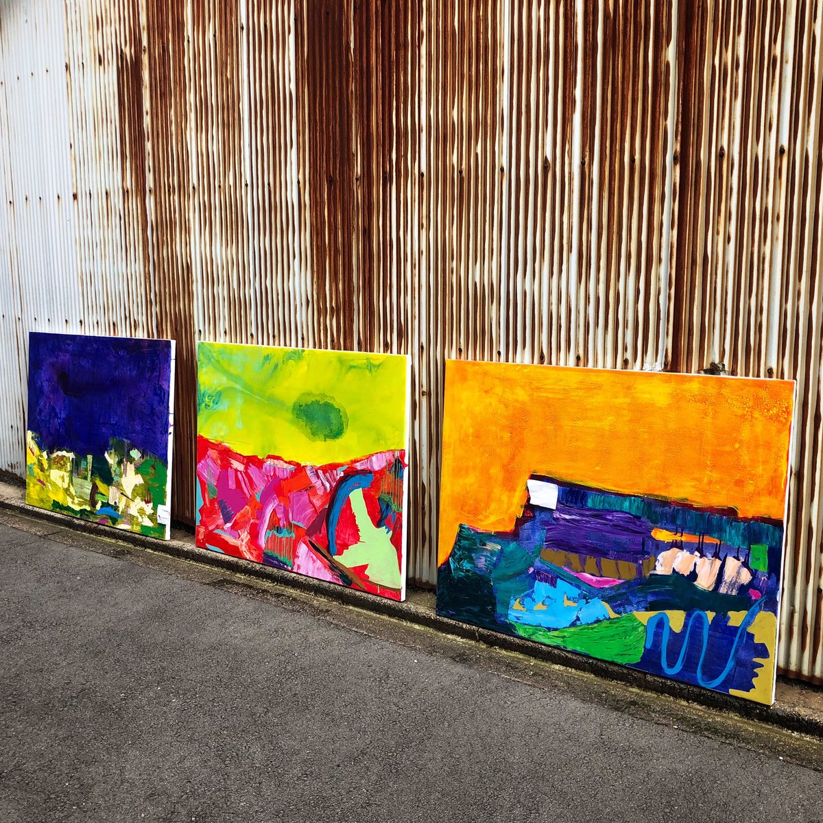 tomi_taishi's tweet photo. / painting /
まだ 70%
搬入は、明後日(汗)。
これからジンの編集やし、
また いつもの搬入後、
仕上げるパターンか‥😅
https://t.co/o9eJP6v0Eg
#AUOA #全部ある
#taishitominaga #富永大士
#painting #drawing #絵画
#art #宇部 #山口 #zine https://t.co/yAxH8ygqDB