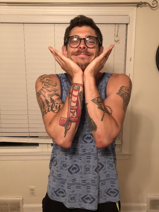 LombardisBar's tweet photo. ATTN: We have been informed that if this account hits 1,000 followers by Friday 7/24 at 5pm, that @JacobWestendorf and @Jimmy_C08 will both get a Game On Wisconsin tattoo to add to their collections. We're already over halfway there! 

RT this to keep it going! #GoPackGo https://t.co/rucJzLIdBu