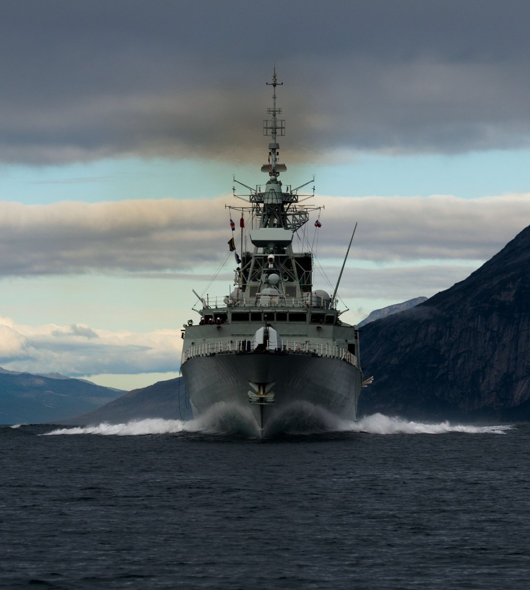 Royal Canadian Navy tweet media