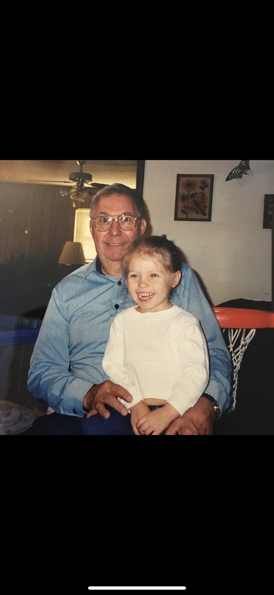 kendalooo's tweet photo. My heart hurts so bad.
Love you you forever, old man.😭 https://t.co/OClFK2UTHr
