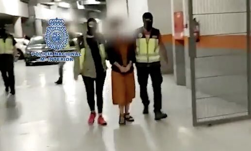 VictorCotobal's tweet photo. En 2017 denunciamos que la etarra M. Itxaso Zaldua era recibida con honores terroristas a su salida de prisión.

Ha sido detenida por @policia por su presunta participación en el asesinato de Manuel Giménez Abad.

Hoy la celebración es para las víctimas del terrorismo. https://t.co/3HprG3i7Tj