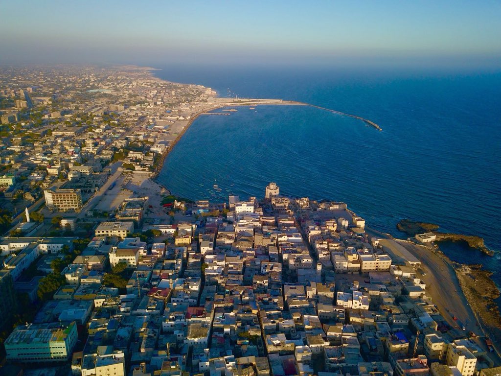 HarunMaruf's tweet photo. Hamarweyne is a magical place nonetheless! #PhotosofSomalia https://t.co/COZJsDDeR5