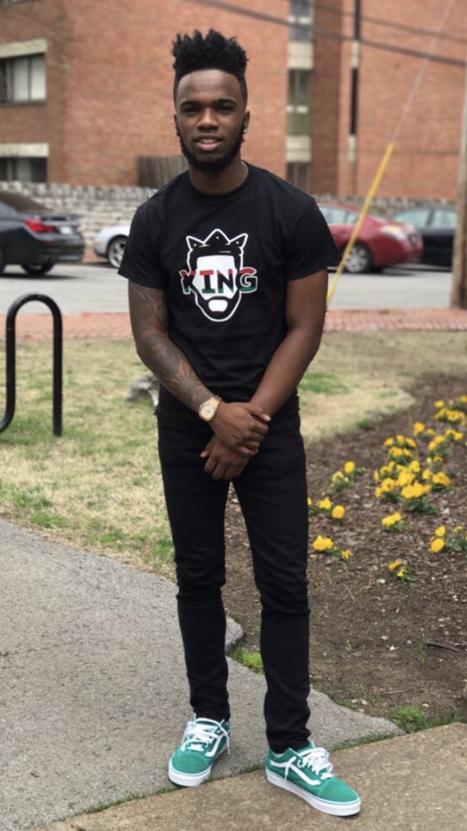 krshotit's tweet photo. Screaming Happy Birthday to my partner-in-grind, one of my bestfriends! The 🐐 to say the least. Issa holiday! #FNBG🤞🏾@mYant1k https://t.co/MyTCx0sNhK