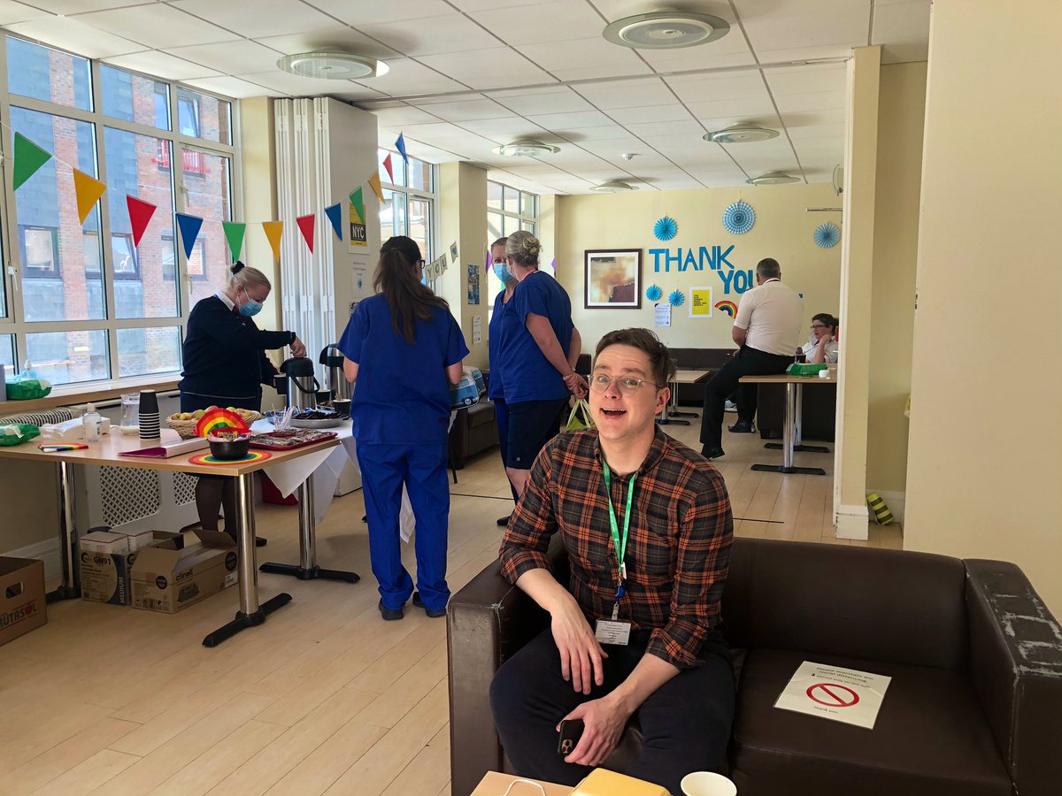 JustMike2K24's tweet photo. Give him a free brew and he goes all giddy ☕️😂
#staffengagement #stafffirst #winchesterlounge #projectwingman https://t.co/UF5ZRdKGLA