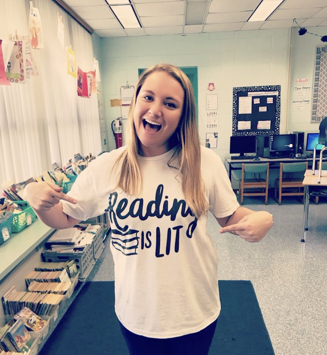 lindsyagreen's tweet photo. Challenge Day 1/7: Everyday I select a picture from a day in the life of being an educator. Just pics, no explanations. That's 7 days, 7 photos, &amp; 7 nominations. 
Today I nominate @APatel727 https://t.co/orkOiIfu5g