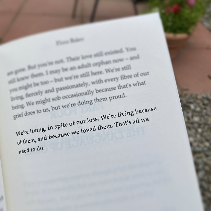 ammmmms14's tweet image. This book 🤍 @adultorphans @FloraBaker