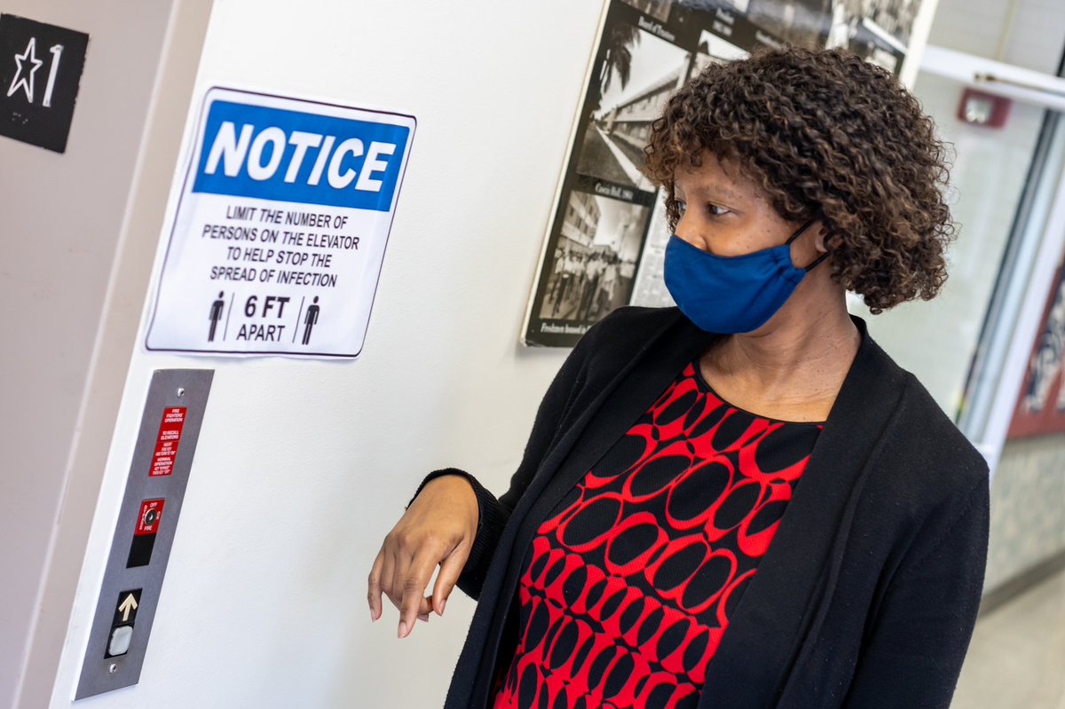 StThomasUniv's tweet photo. WEARING IS CARING!
#MaskUpMiami #BobcatGo! https://t.co/ka8kPT4yqs