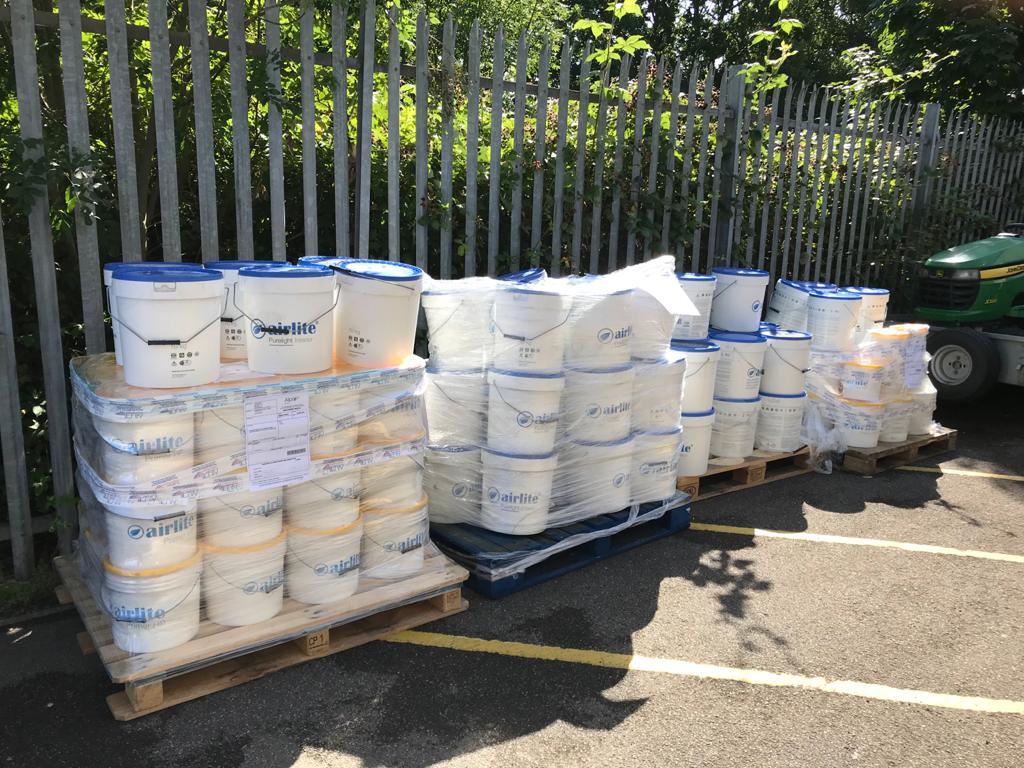 AirliteUK's tweet image. Excited to start painting 95 classrooms at a SE London school for @BouyguesUK. Let's provide #CleanAir &amp;amp; #SafeSurfaces for our kids when they go #backtoschool! #mumsforlungs #cleanairmums #healthyschools #DitchPollution #BuildBackBetter #SchoolStreets