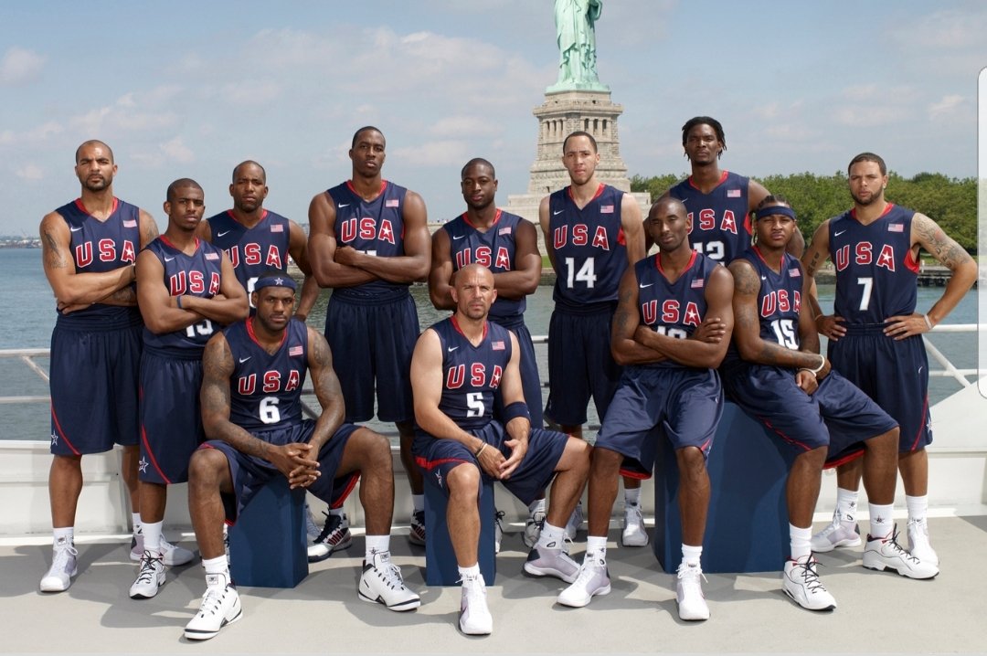 Sans transition, de la même manière que Jordan, le King complète la "New Dream Team" aux J.O de 2008 et 2012, avec à ses côtés, Kobe Bryant, Chris Paul, Carmelo Anthony et bien d'autres encore...