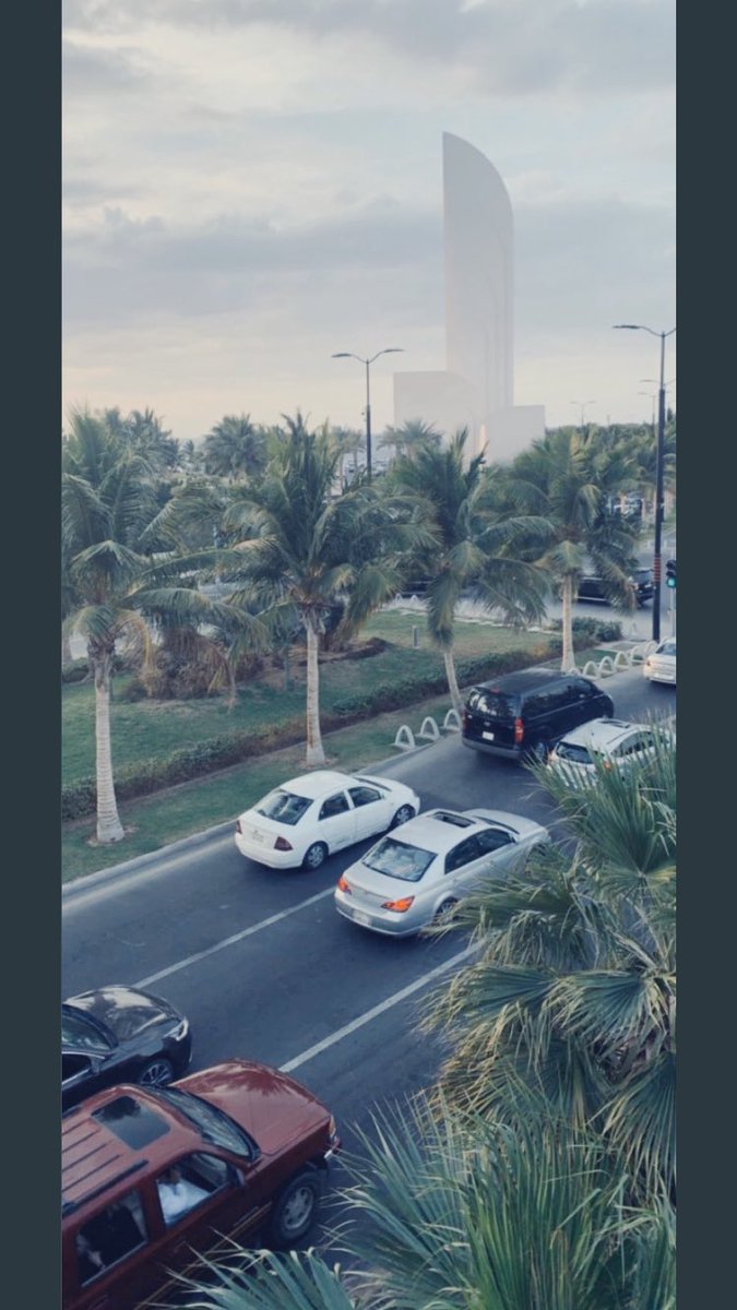 sarallz7's tweet photo. This is our city 🧡🧡🧜🏼‍♀️#_جده https://t.co/MduEwJd0tL