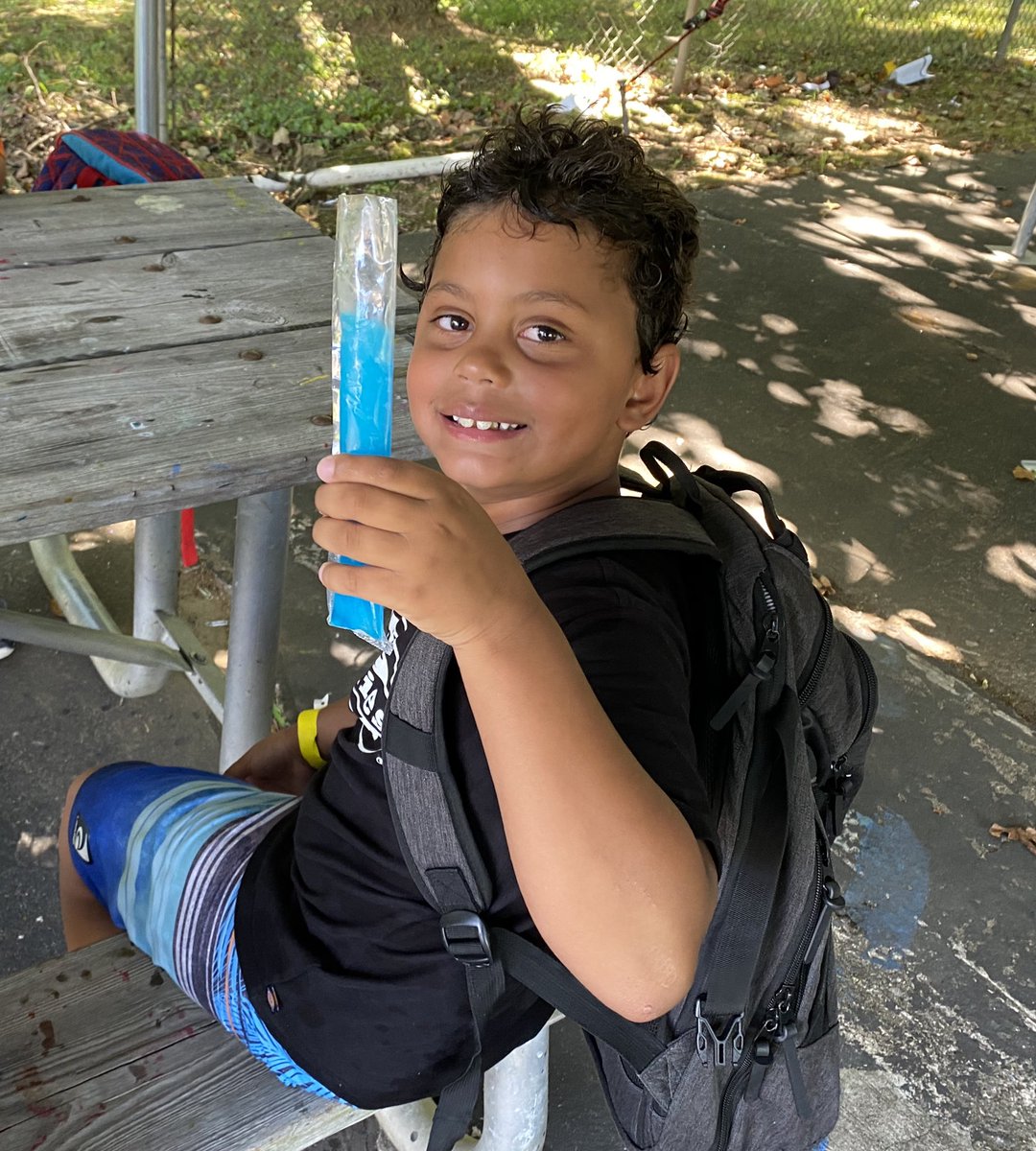 LastellaStacey's tweet photo. Still keeping it cool 😎 💦 @FHFYMCA Camp #watergames #popsicletime #extraswim 🏊 🥽 https://t.co/9yF8TOrI7i