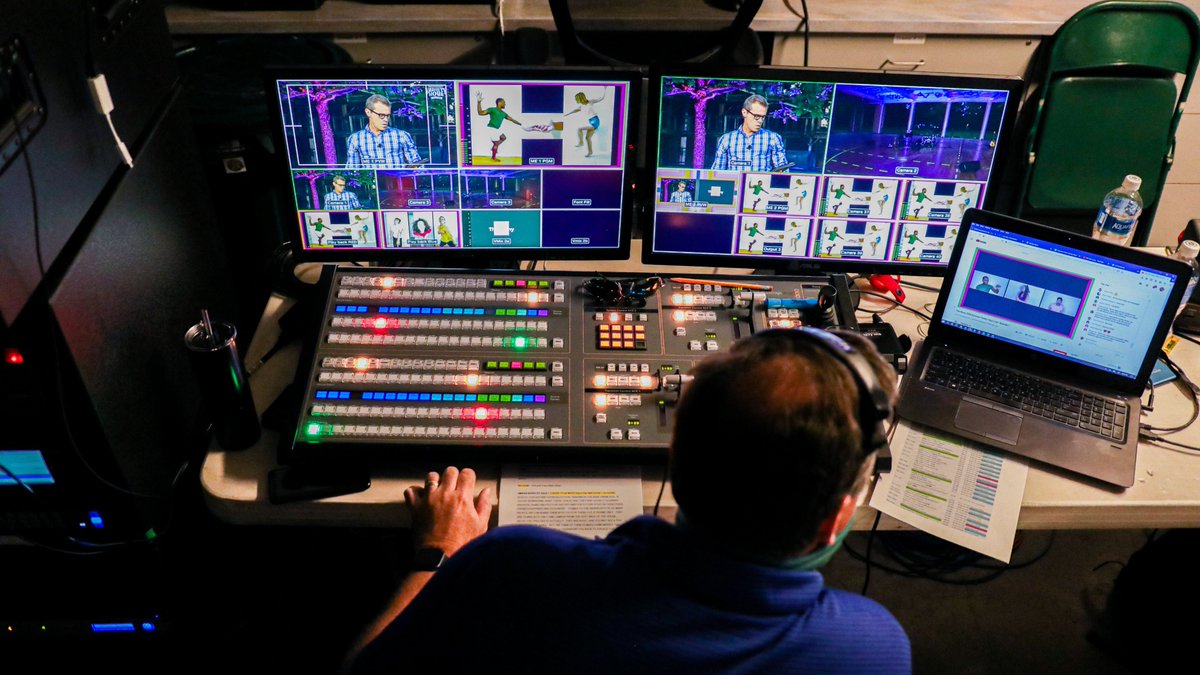 TheMuny's tweet image. We felt the virtual standing ovation last night! 

If you missed it, you have one more chance to catch Episode #1 on Thursday, same time.