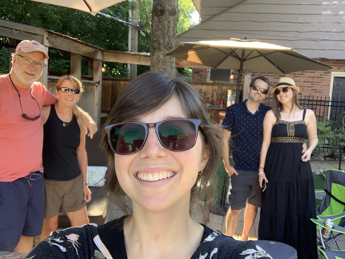 alungstory's tweet photo. It was SO lovely to spend quality time with some of my favourite genetic mutants 💚 here stand three of the feistiest double lung transplant recipients and their supports aka a force to be reckoned with. I am always humbled by others journeys, and am so #grateful for every breath https://t.co/TOxrH77GuB