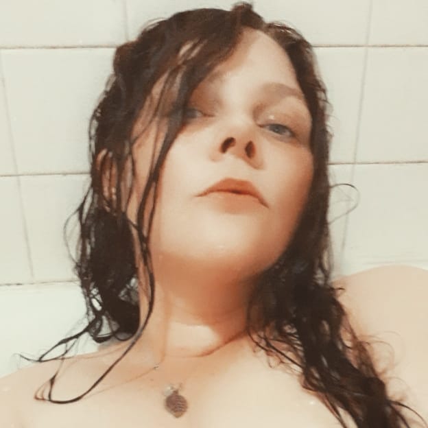 Deals deals deals!!!!!  5 pics 1 video clip and sexting 10 dollars!!! Verified pornhub model more content<a href="/tag/porn"class="tags"><span>#porn</span></a><a href="/tag/horny"class="tags"><span>#horny</span></a><a href="/tag/pornhub"class="tags"><span>#pornhub</span></a><a href="/tag/sexting"class="tags"><span>#sexting</span></a><a href="/tag/nudes"class="tags"><span>#nudes</span></a><a href="/tag/snapchatgirls"class="tags"><span>#snapchatgirls</span></a>