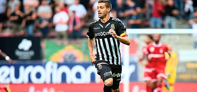 footnewsbe's tweet photo. Un ancien joueur de Charleroi va terminer sa carrière en Catalogne #charleroi #rcsc #afprat #jpl #segundaB https://t.co/1aqnJnfvxL https://t.co/Dx5JWyC5eb