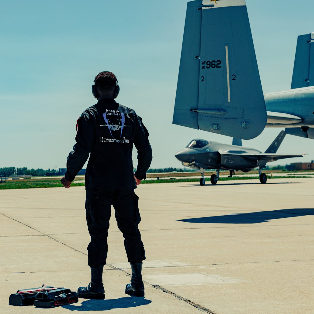F35demoteam's tweet photo. Today's takeoff for the #WingsoverWarren #airshow practice is 1055 MDT.
See you in the skies F.E. Warren 🤘 @90thMissileWing
#F35DemoTeam l #Livethelegend https://t.co/QQ8ksb8bUf