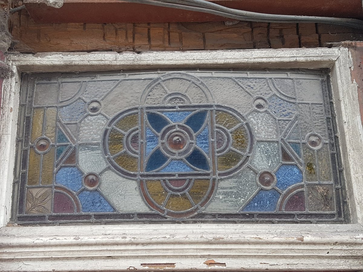 another beautiful  #Cork city centre property, lying empty, someone's home, check out the stained glass over one of the doors, so much character,  #culturalheritage that needs love & attention before its lost forever  #homeless  #socialcrime  #wellbeing  #CorkCC