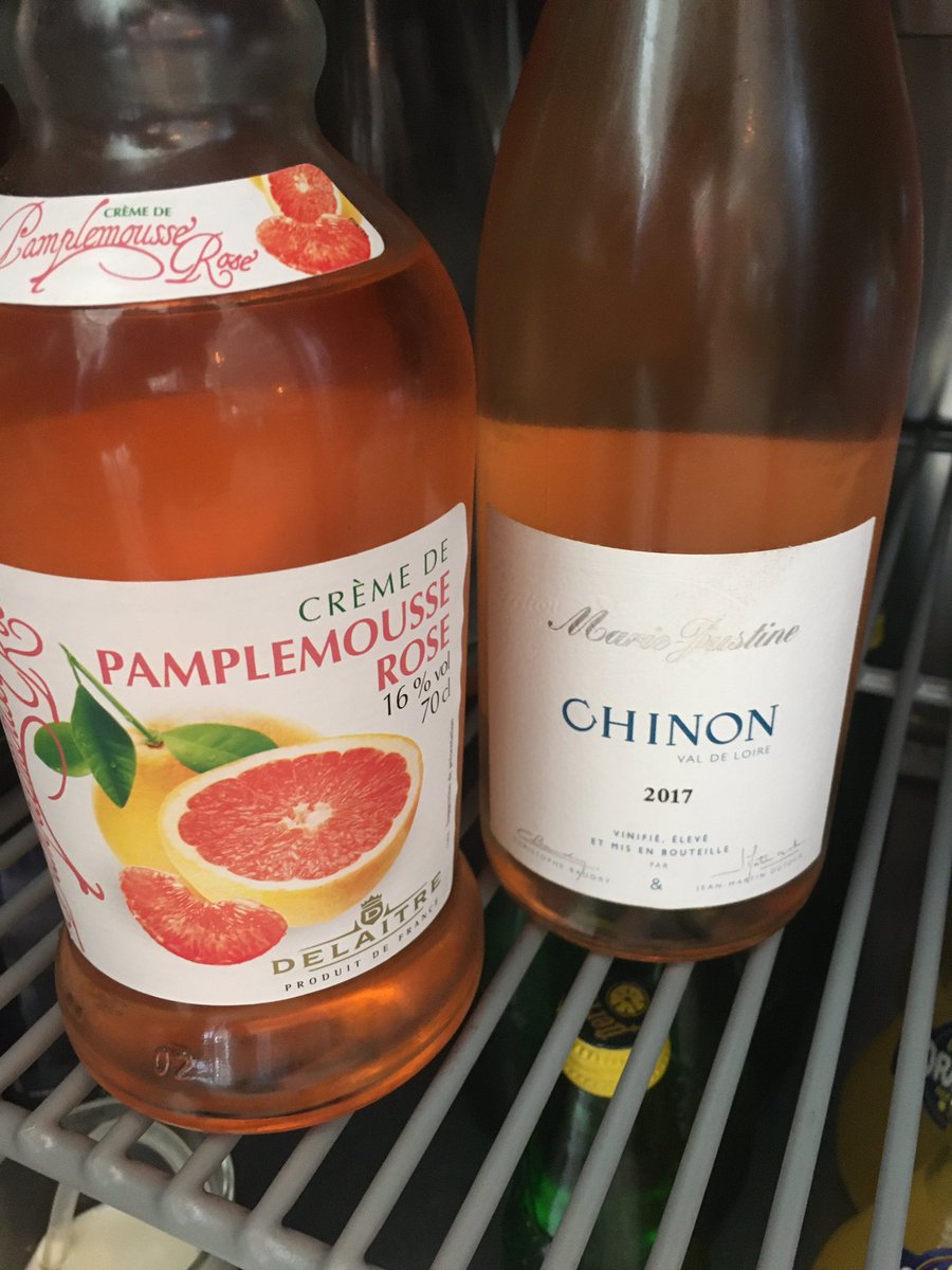 BeardyTatters's tweet image. apparemment, rien de plus juteux et satisfaisant que le pamplemousse rosé par une journée ensoleillée en Bretagne. 

#pamplemousserosé #restaurantalamaison #plouguerneau #Finistère #sippingitup