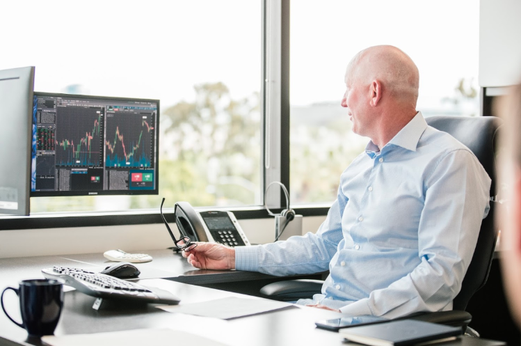 ScottLiolios's tweet photo. At @gatewayir, we demonstrate tangible results through our proprietary Waypoint Reporting. 

These reports provide insight into the reach of your IR program, measuring its effectiveness against your goals and objectives.

https://t.co/mZfi4NR1FA https://t.co/A67JJqosKm