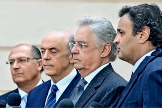 Elainnefaria1's tweet image. Como me arrependo de ter votado ou apoiado esses Tucanos. Os petistas nunca me enganaram, mas esses ....