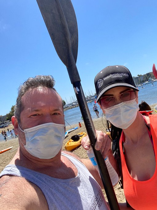 Never hurts to protect others. #WearADamnMask #WearAMask #COVID19 #coronavirus #TookMasksOffOnWater #InThisTogether<a href="/tag/wearadamnmask"class="tags">#WearADamnMask</a><a href="/tag/california"class="tags"><span>#california</span></a><a href="/tag/bekind"class="tags"><span>#bekind</span></a><a href="/tag/beachlife"class="tags"><span>#beachlife</span></a><a href="/tag/tuesdayvibes"class="tags"><span>#tuesdayvibes</span></a><a href="/tag/liveyourlife"class="tags"><span>#liveyourlife</span></a>