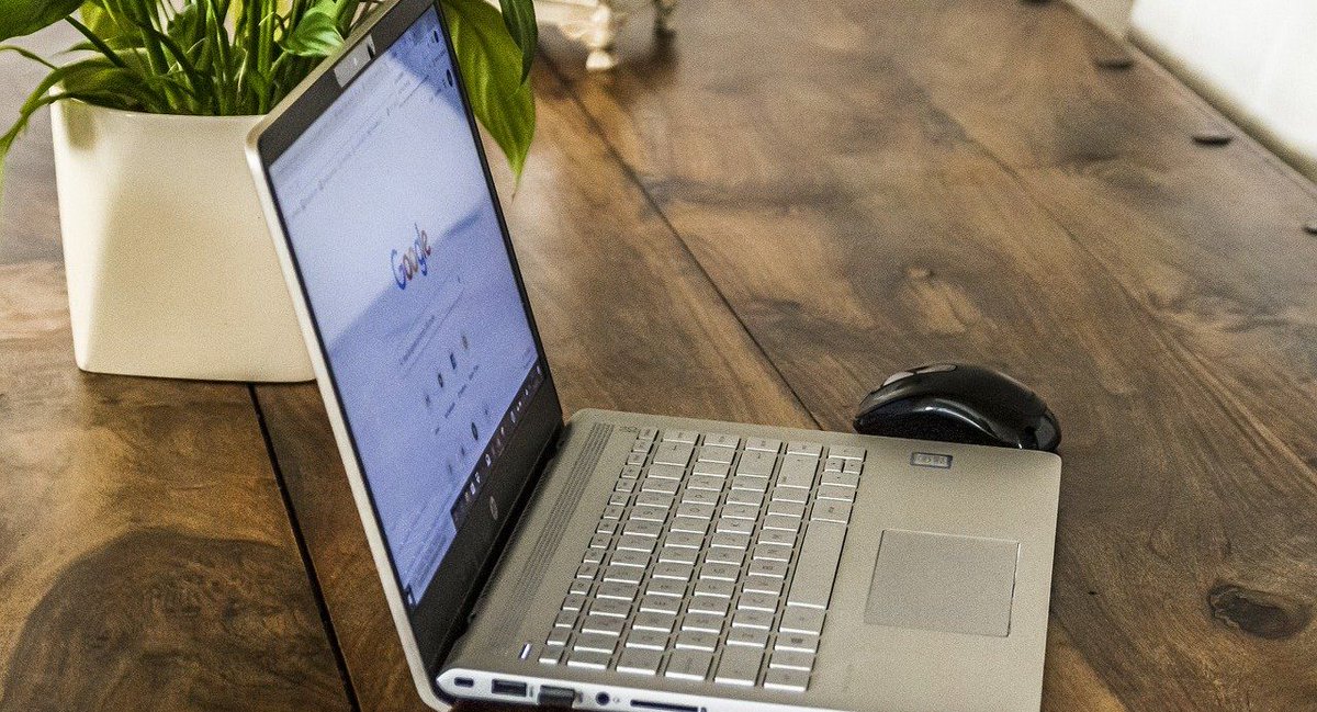 startupticker tweet media