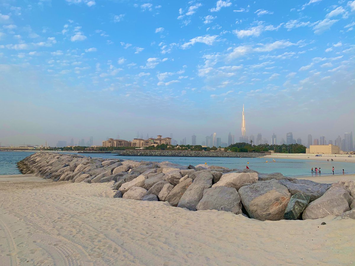alreemabdullah3's tweet photo. Sunrise beach 🏝💚 https://t.co/l3MIz76WJO
