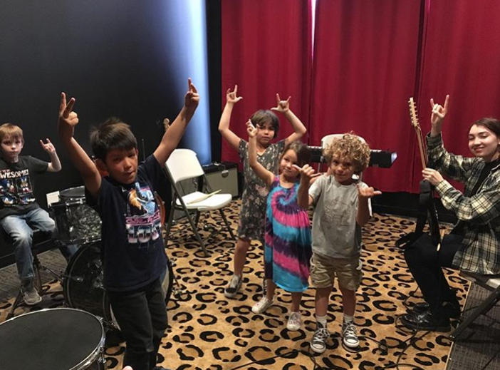 SORPasadena's tweet photo. WE MISS YOU ROOKIES! Join our Rookies class Saturdays 12pm-1pm!
#rookies #remote #wemakemusicians #kidmusic #pasadena #onlinemusic https://t.co/vi2ZByCIXF