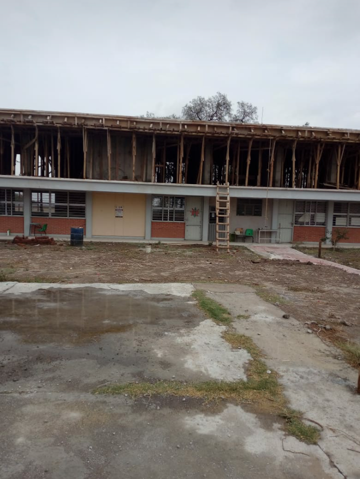 PrimQuetzalcoa1's tweet photo. En la @PrimQuetzalcoa1 esta semana se continua con la construcción de las tres aulas y plaza civica. @Camaradaprimo @chavitaprepa82 @angelcoco_2011 @AdrianaMixcy https://t.co/HhlafSmaS6