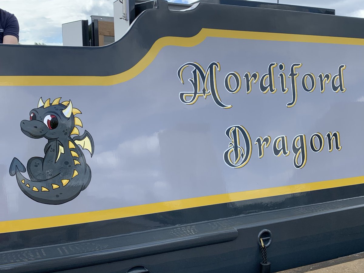 waterwaysworld's tweet photo. This good-looking craft is 'Mordiford Dragon', a high-tech hybrid narrowboat by @ortomarine. It’s designed for long-term cruising with a huge battery bank, providing enough juice for up to ten hours on electric power. Read the review in our August issue: https://t.co/Iq9ryBzS7i https://t.co/873jSNKTYE