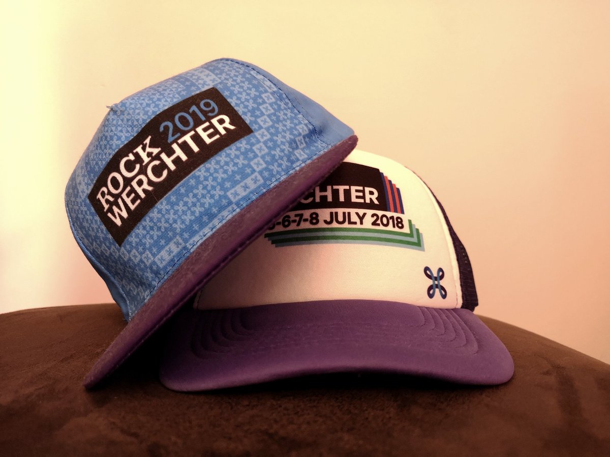 Chocotofke's tweet photo. Wij vroegen ons af, als enthousiaste gadget verzamelaars, bestaat er een 2020 versie??? 😎@proximus @RockWerchter https://t.co/W0yE5MBLej