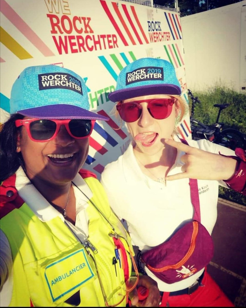 Chocotofke's tweet photo. Wij vroegen ons af, als enthousiaste gadget verzamelaars, bestaat er een 2020 versie??? 😎@proximus @RockWerchter https://t.co/W0yE5MBLej