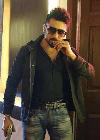 glimpsesoflav's tweet image. suriya in anjaan. that’s it. that’s the whole tweet.
