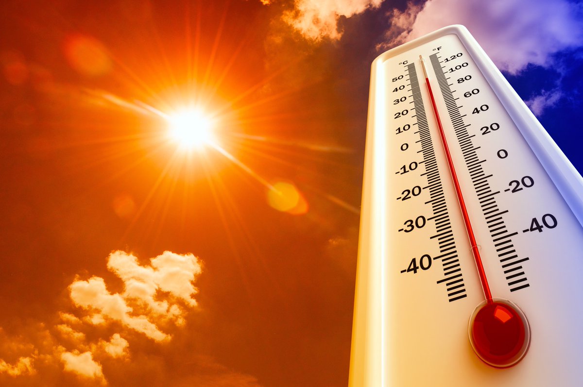 (1/4)  #Virginia, know the following tips for staying safe in this  #ExtremeHeat:  Drink plenty of water, find air conditioning, stay out of the sun, and check up on relatives and neighbors.