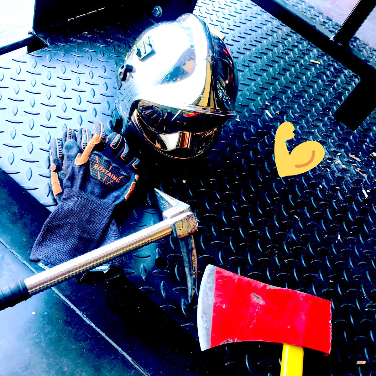 WalloisR's tweet photo. Modernité et simplicité d’utilisation , une réel plus value .⚒🚪💪
Merci #dforcible #msagallet #Halligantool #paratech #rostaing https://t.co/7aBJ13wEm4