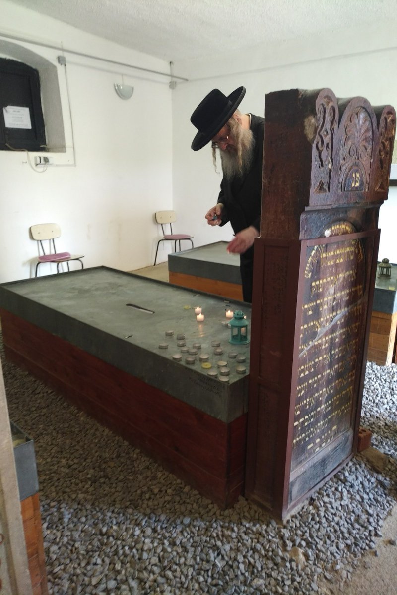 Bais Liska tweet media