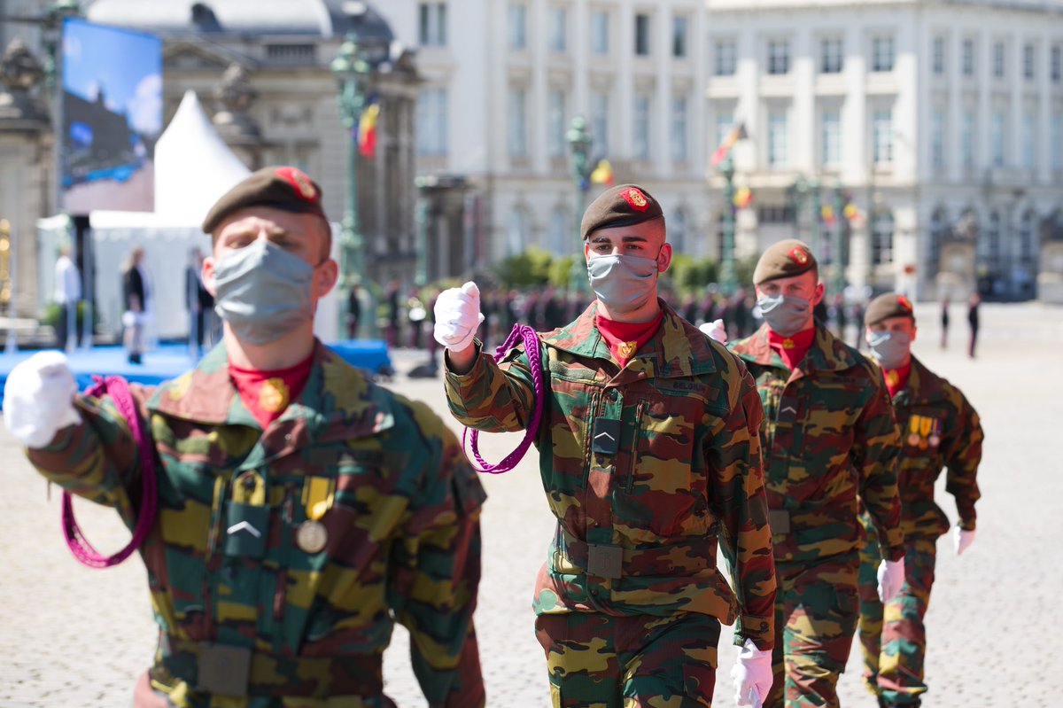 Sophie_Wilmes's tweet photo. Het was een #21juli-feest in bijzondere omstandigheden dit jaar maar ik hoop dat u een manier heeft gevonden om toch van de dag te genieten op een fijne en veilige manier. We mogen er trots op zijn dat we Belg zijn 🇧🇪 Trots op dit land. Trots ook op z’n mensen. #NationaleFeestdag https://t.co/NXjUTwJu0V