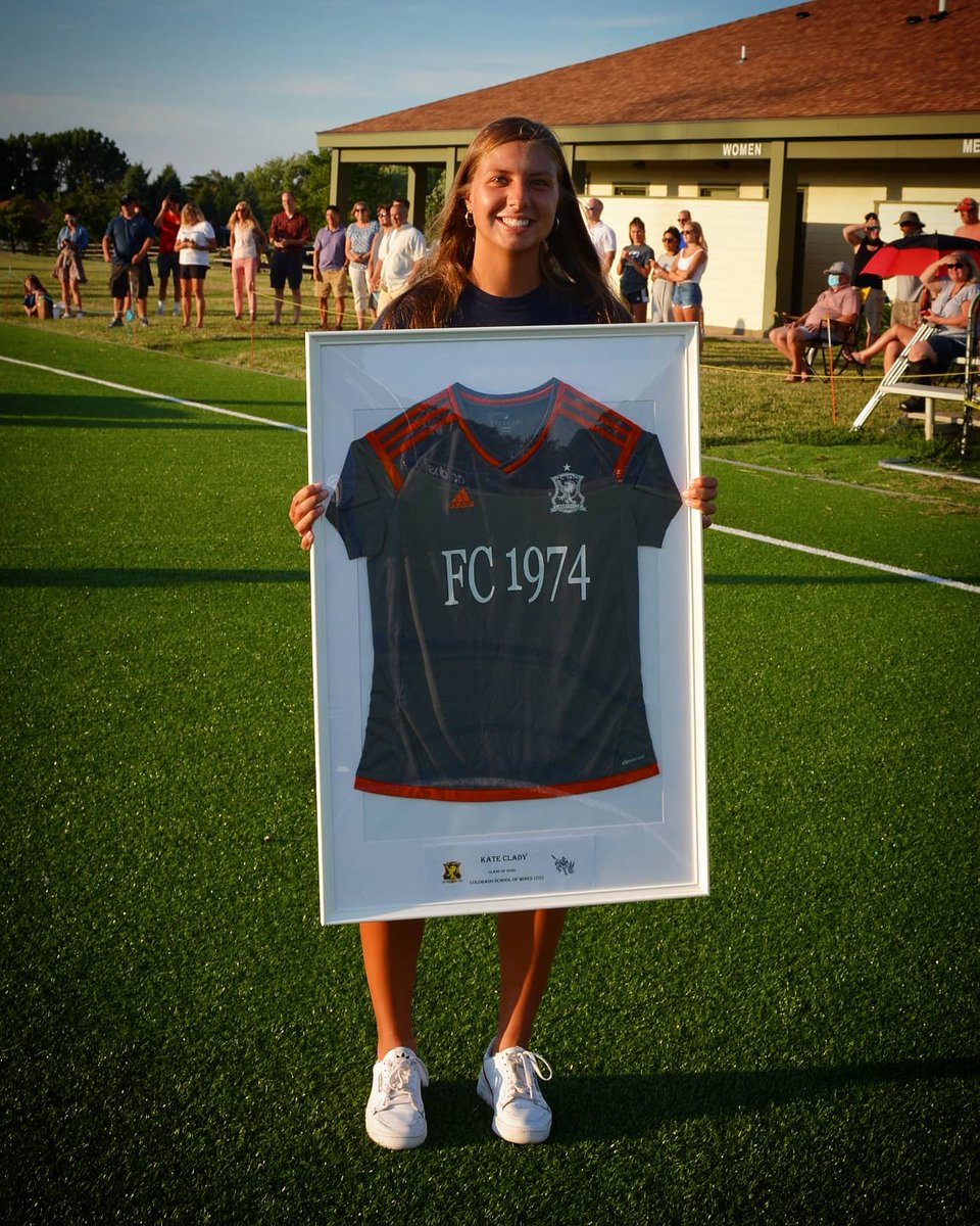 FC1974GLSA's tweet photo. 📢📢 22 of our HS Seniors have committed to play college soccer at different universities and colleges across the country!!💯🔥
Congratulations to all of you! 👏👏
Make us proud class of 2020! ❤️
#FC74NATION https://t.co/jG0Gy3rycg