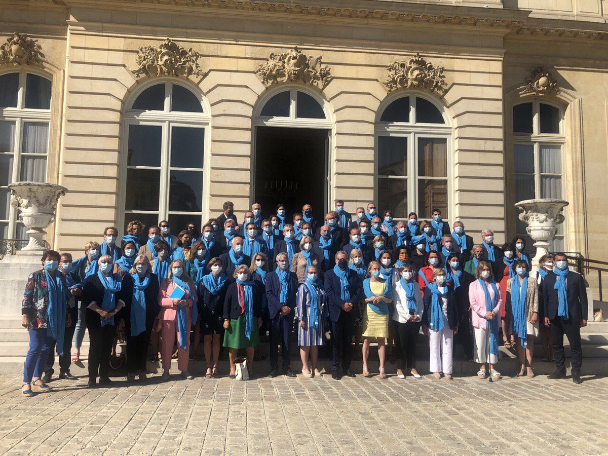#AssembleeNationale Les Députés soutiennent la filière #Lin La 🇫🇷est le leader mondial de la production de lin. Nous sommes mobilisés pour l’avenir de la filière et sa compétitivité. #ceuxquifontlelin #jaimelelin #députésengagés @CELC_FlaxHemp #agriculture #normandie